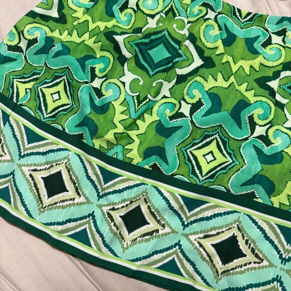 Zara - Green Patterned Mini Skirt - Size Large - Picture 3 of 4
